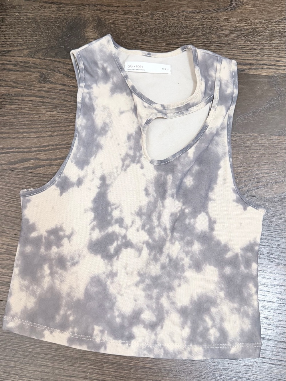 OAK + FORT Taupe and Cream Tie-Dye Cutout Tank